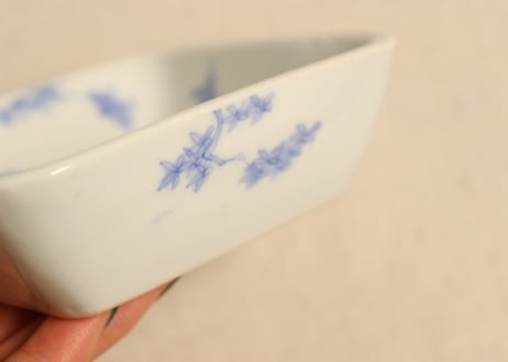 明治後期～大正染付鷺図角小鉢