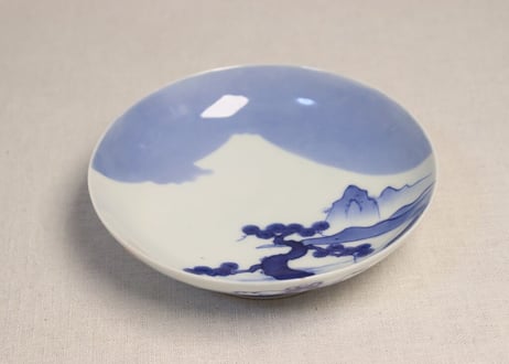 明治前期鍋島焼染付富士図5寸皿 ノミホツ,窯傷