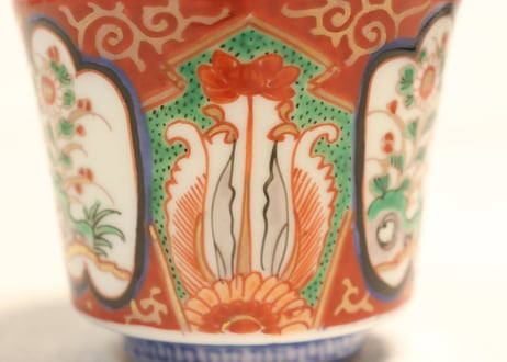 明治前期色絵菊と牡丹図端反り向付