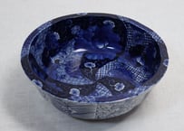明治前期染付色絵八方に牡丹図7寸皿③かたつき | 吉祥寺PukuPuku