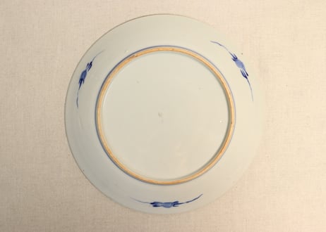 明治後期~大正染付波千鳥図8寸皿　黒点
