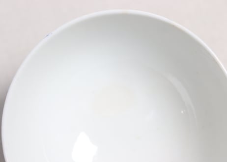 明治後期～大正銅判菊と蝶図蓋茶碗①