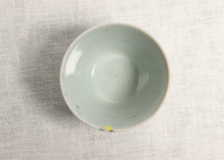 江戸中期染付竹林雀図猪口 あたり傷,少甘手