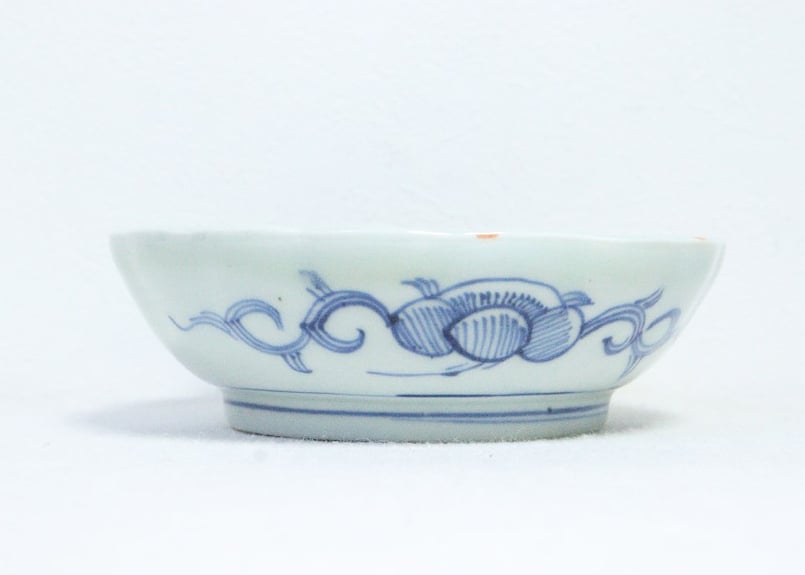 江戸後期から幕末期染付深皿 江戸幕末染付山水と草花図7寸深皿 ノミホツ多数 | 吉祥寺PukuPuku