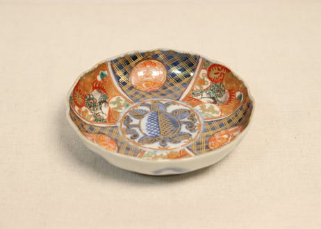 明治前期色絵桃と鶴図通り物小皿②　少甘手