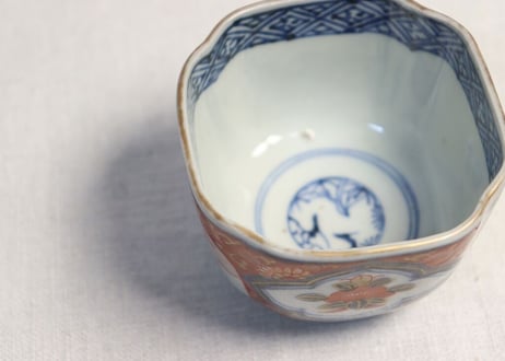 明治前期色絵四方に椿と萩図入隅角向付 高台ホツ