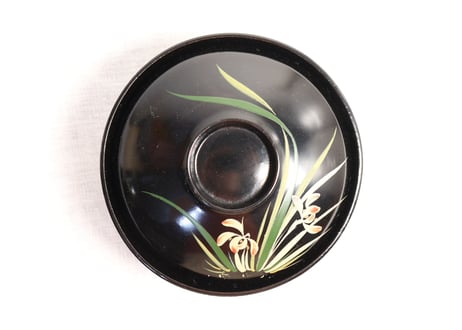 明治～大正総黒蒔絵菖蒲図吸物椀