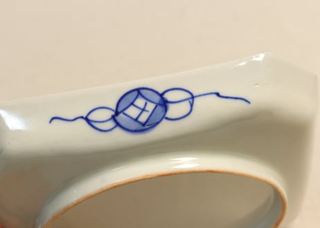 明治前期色絵鯉図角皿①釉切れ有