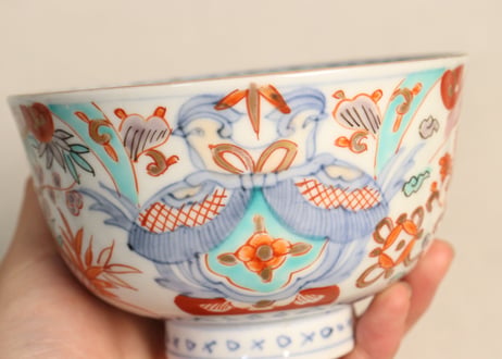 明治前期色絵竹梅と桐図通り物飯茶碗②黒点