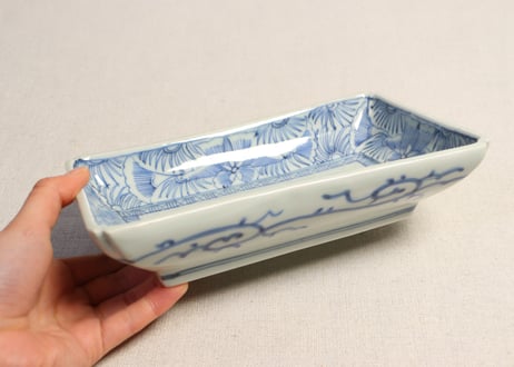 江戸幕末染付線描き牡丹図長皿 かたつき