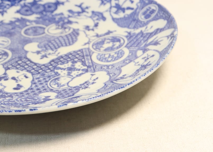 明治期製　肥前有田　悲劇の精磁会社　色絵三方唐獅子文様大皿　直径36.3㎝ 明治期製 肥前有田 悲劇の精磁会社 色絵三方唐獅子文様大皿 直径