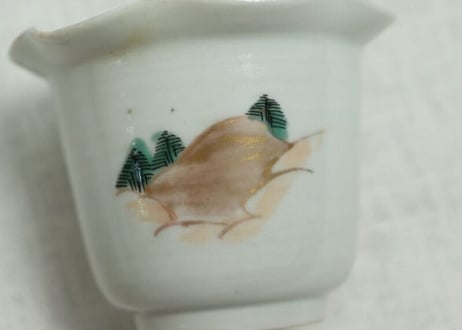 江戸中期色絵山水図輪花縁向付