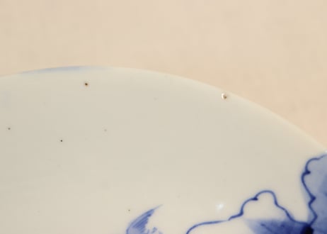 明治後期~大正染付波千鳥図8寸皿　黒点