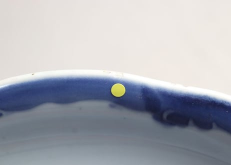 江戸幕末染付山水図尺皿 ノミホツ,がたつき