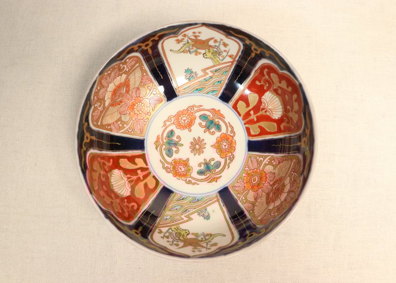 明治前期色絵梅に鶯と牡丹図6寸鉢 高台窯傷 | 吉祥寺PukuPuku