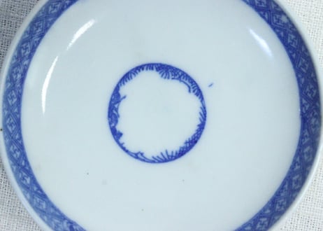 明治後期～大正銅判蝶図飯茶碗