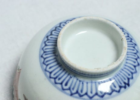 明治前期色絵アジサイに蝶図蓋茶碗