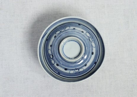 江戸幕末染付輪線に梅図飯茶碗➁　フリモノ,歪み