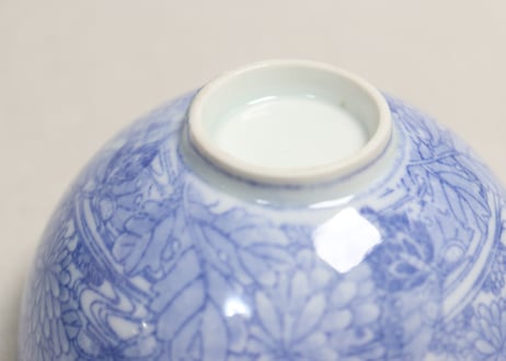 明治後期～大正銅判菊と蝶図蓋茶碗②少甘手