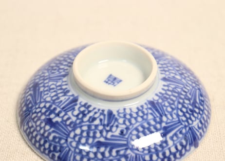 明治前期染付羽根微塵唐草図飯茶碗