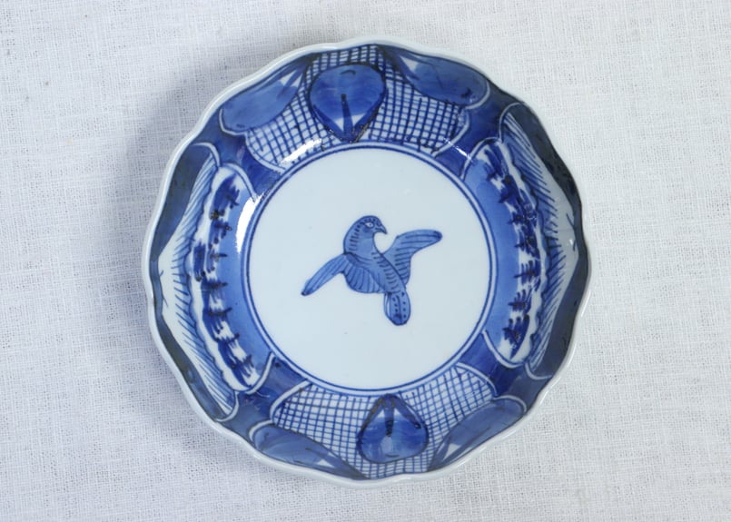 鍋島焼　染付鷹図5枚　16.4㎝　東①さ5-0402③ 鍋島焼 染付鷹図5枚 16.4㎝ 東①さ5-0402③ - メルカリ