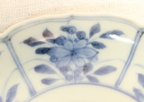明治前期染付六方草花図5寸皿