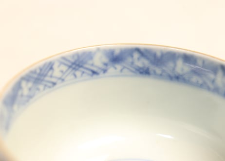 明治前期色絵菊と牡丹図湯呑