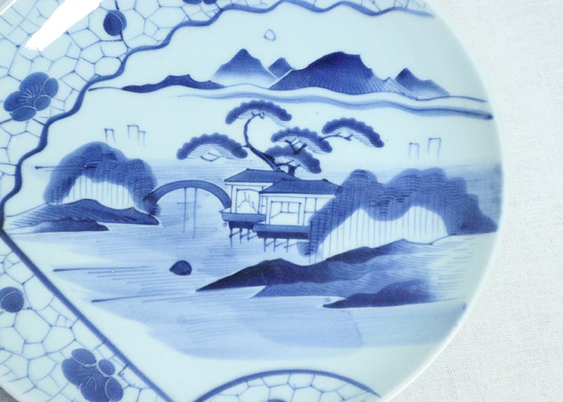 江戸幕末染付梅花氷裂に山水図尺1寸皿 | 吉祥寺PukuPuku
