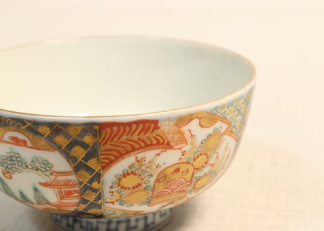 明治前期色絵桃に山水と鳥籠図通り物蒸茶碗
