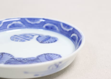明治前期染付葵図縁立ち小皿
