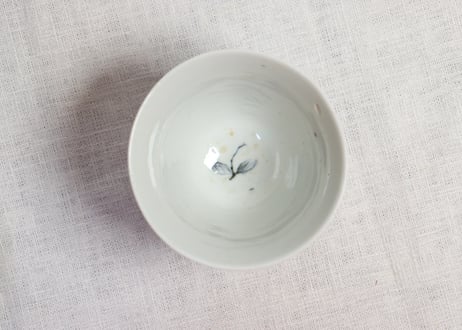 江戸後期染付山葡萄図広東型猪口 ノミホツ