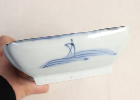江戸幕末染付青海波と帆掛け舟図長皿②黒点