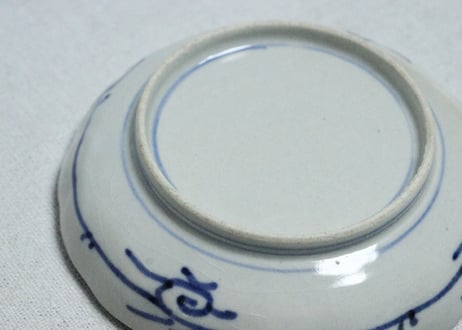 明治前期色絵三方に菊図小皿②　甘手,見込み薄め