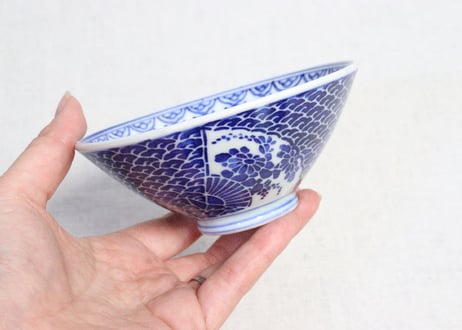 明治前期紙刷扇面に菊図蓋茶碗