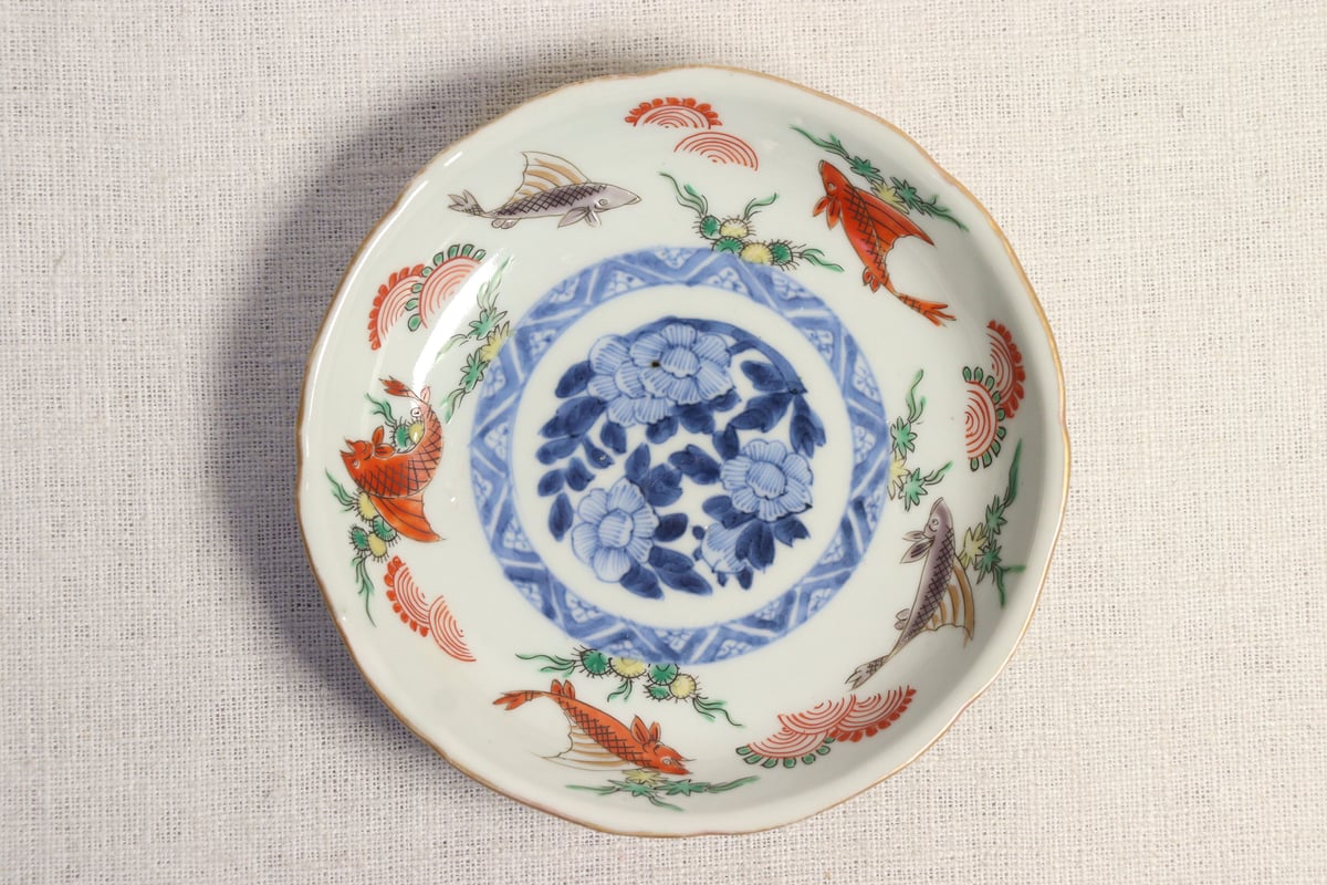 明治前期大聖寺焼色絵魚図小皿〈大聖寺の古伊万里写し〉 | 吉祥寺PukuPuku