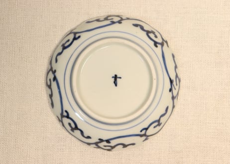 江戸後期染付微塵唐草図小皿①