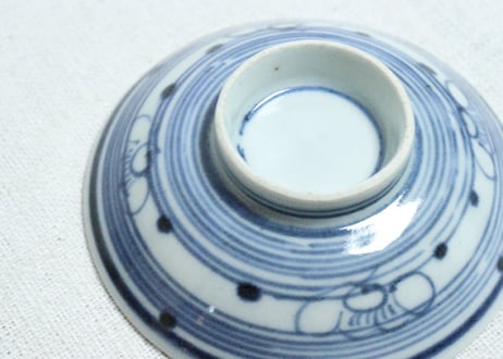 江戸幕末染付輪線に梅図飯茶碗➁　フリモノ,歪み