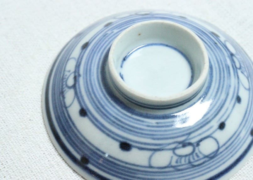 江戸幕末染付輪線に梅図飯茶碗➁ フリモノ,歪み | 吉祥寺PukuPuku