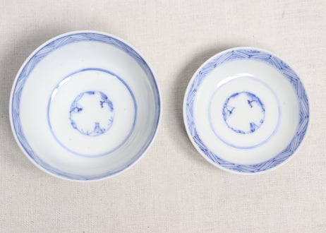 明治前期染付結び文に蝶図蓋茶碗