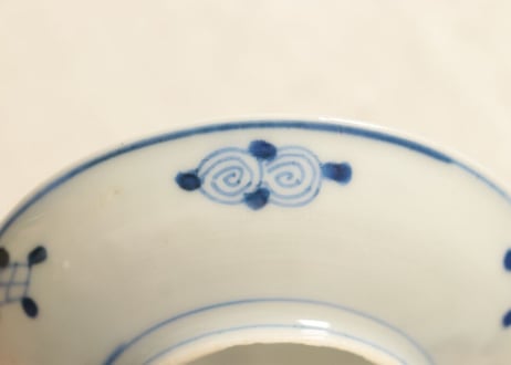 明治前期染付少年と蝙蝠図小皿①個体差多め