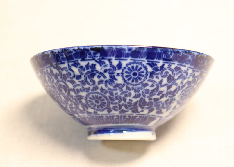 明治前期紙刷菊と唐草文蓋茶碗 | 吉祥寺PukuPuku