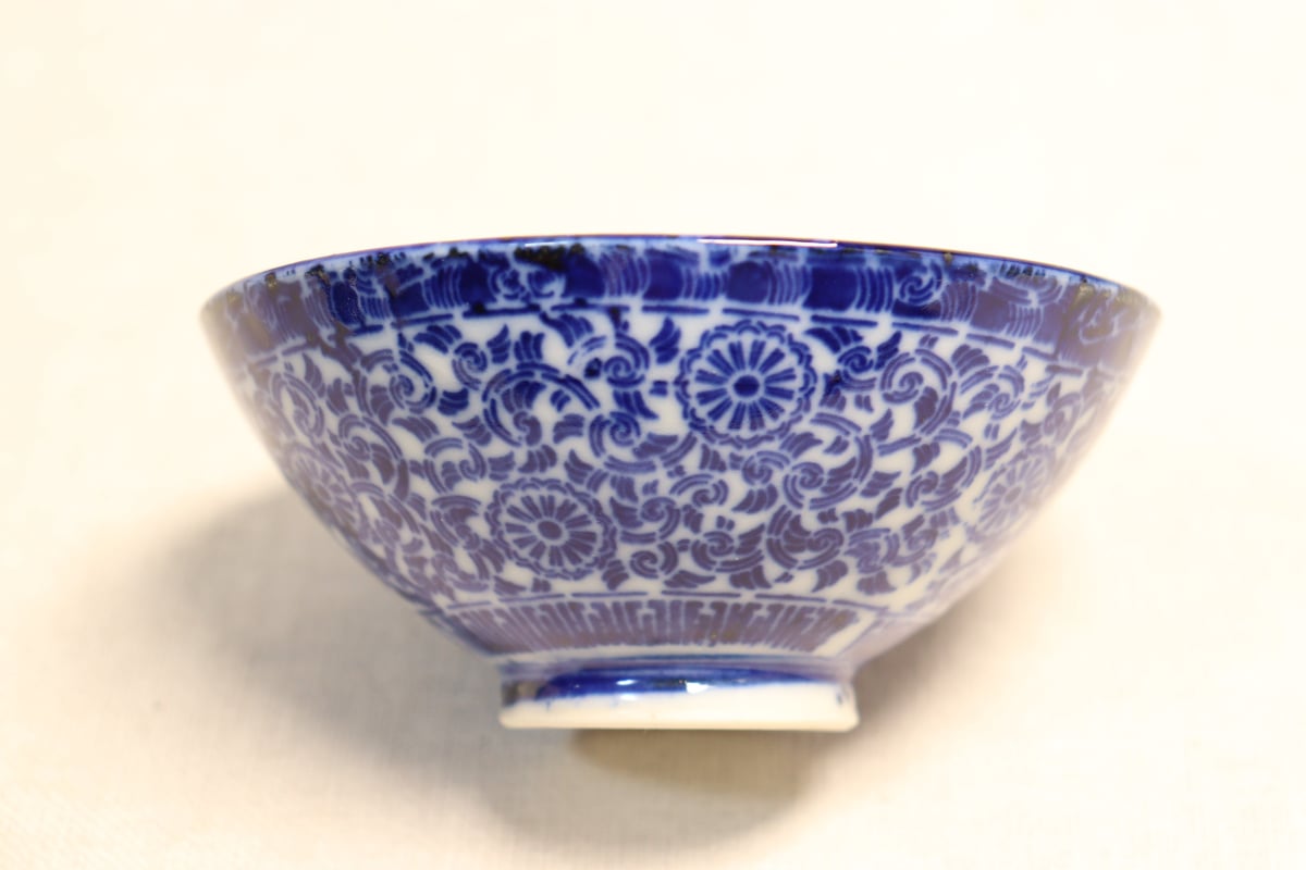 明治前期紙刷菊と唐草文蓋茶碗 | 吉祥寺PukuPuku
