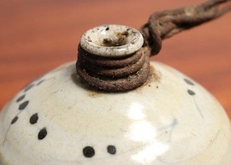 江戸中期染付竹梅図油壷(鉄線取手付)