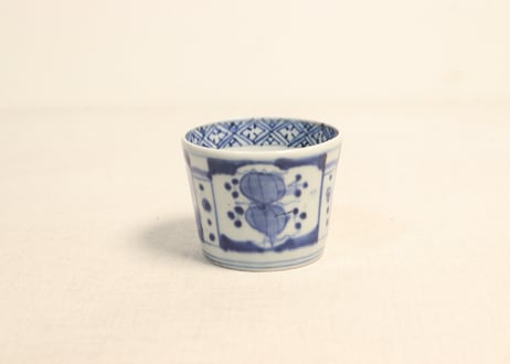 蕎麦猪口 竹柄　唐花　 江戸後期 ニュウ 花文様 4個 ぐい飲み　染付　希少柄 蕎麦猪口 竹柄 唐花 江戸後期 ニュウ 花文様 4個 ぐい飲み 染付