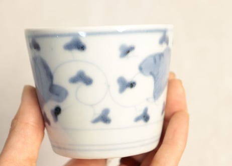 江戸幕末染付花と唐草図猪口
