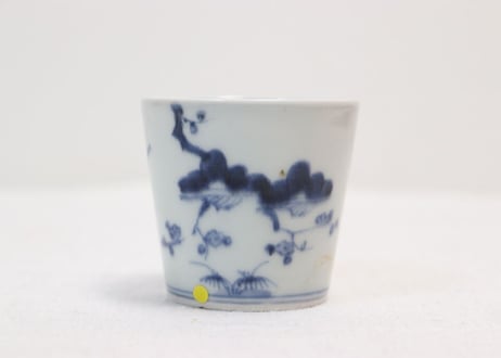 江戸中期松竹梅図猪口 高台ホツ