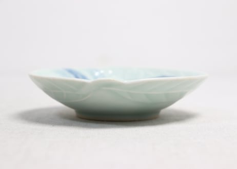 昭和戦前青磁陽刻桃型小皿