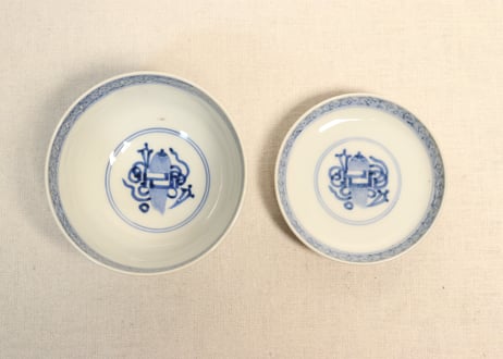 明治前期色絵四方に水仙図蓋茶碗　５客組　蓋窯傷,ノミホツあり