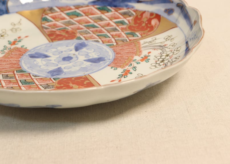 明治前期色絵柴垣に梅と龍図通り物7寸皿 | 吉祥寺PukuPuku