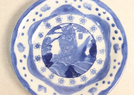 明治前期陰刻染付浦島太郎図6寸皿②薄め